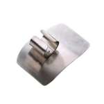 Fingerbeskytter i rustfrit stål med ergonomisk design til sikker skæring og mere kontrolleret madlavning