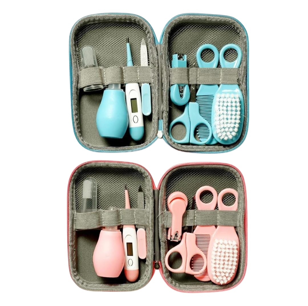 Babyplejesæt i blå og pink med etui til daglig hygiejne og samlet pleje Babyplejesæt i blå og pink med etui til daglig hygiejne og samlet pleje