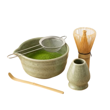 Matcha-sæt med skål med hældetud, bambuspiskeris, bambusske, holder og si i rustfrit stål