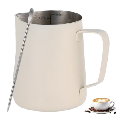 Mælkeskummerkande på 600 ml i rustfrit stål med hældetud, målemarkeringer og latte art pen